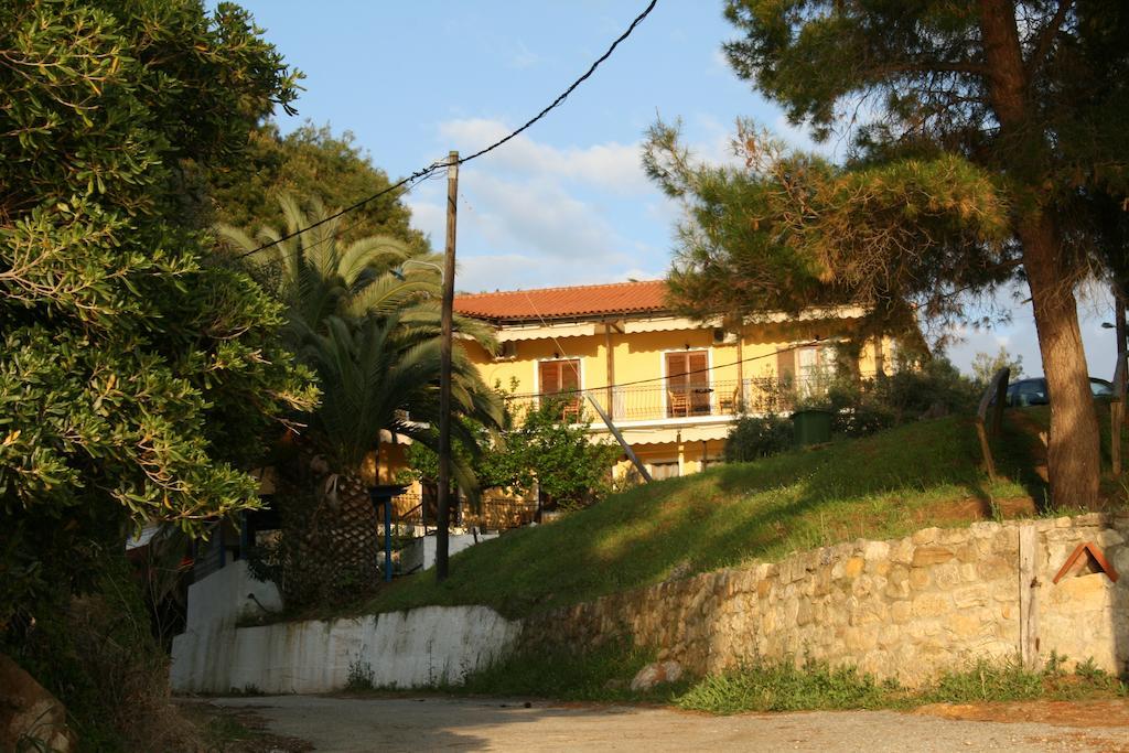 Xenios Loutra Village Karnagio Exterior photo