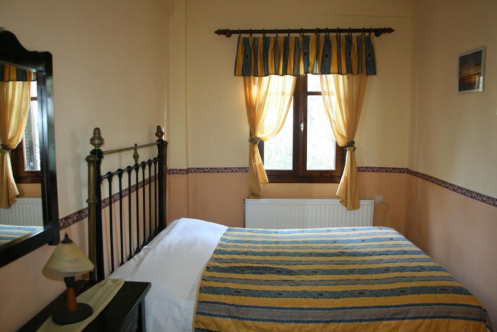 Xenios Loutra Village Karnagio Exterior photo